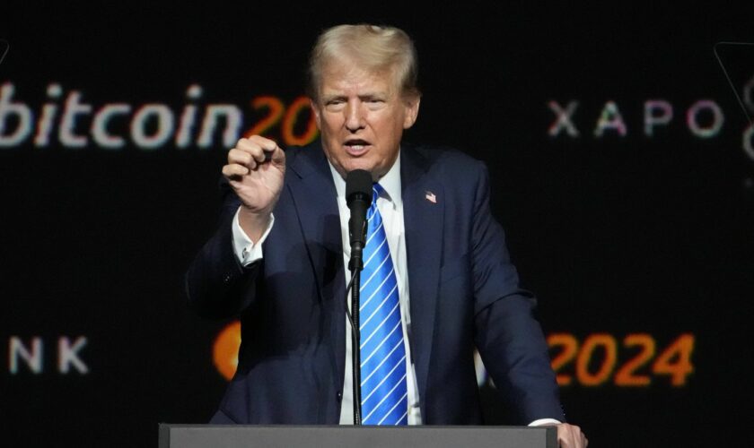 Dans sa course vers la Maison-Blanche, Trump encense le Bitcoin